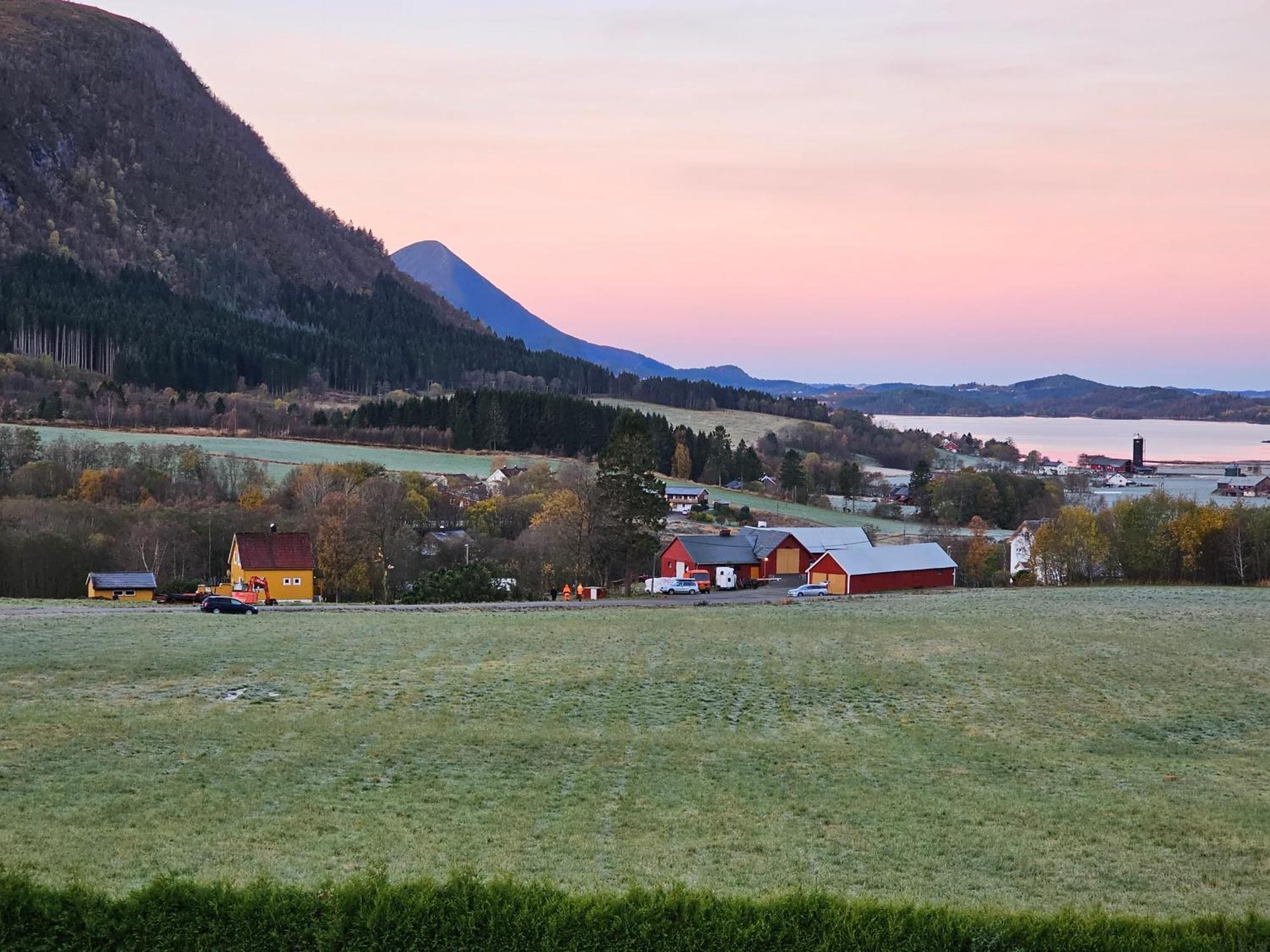 Rodseth Gardsovernatting Hytter Molde Luaran gambar